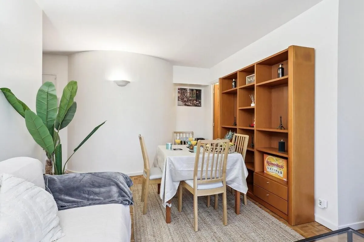 Charming Heart Of 15th Apartman Párizs